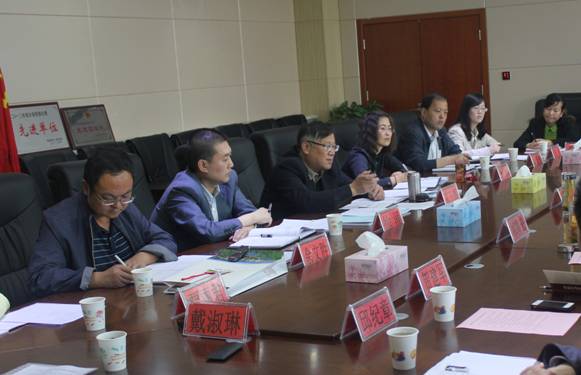 協(xié)調(diào)對接，有序推進(jìn)保稅物流中心項(xiàng)目建設(shè)