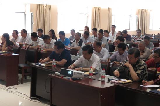 加強(qiáng)業(yè)務(wù)培訓(xùn)，提升工作能力